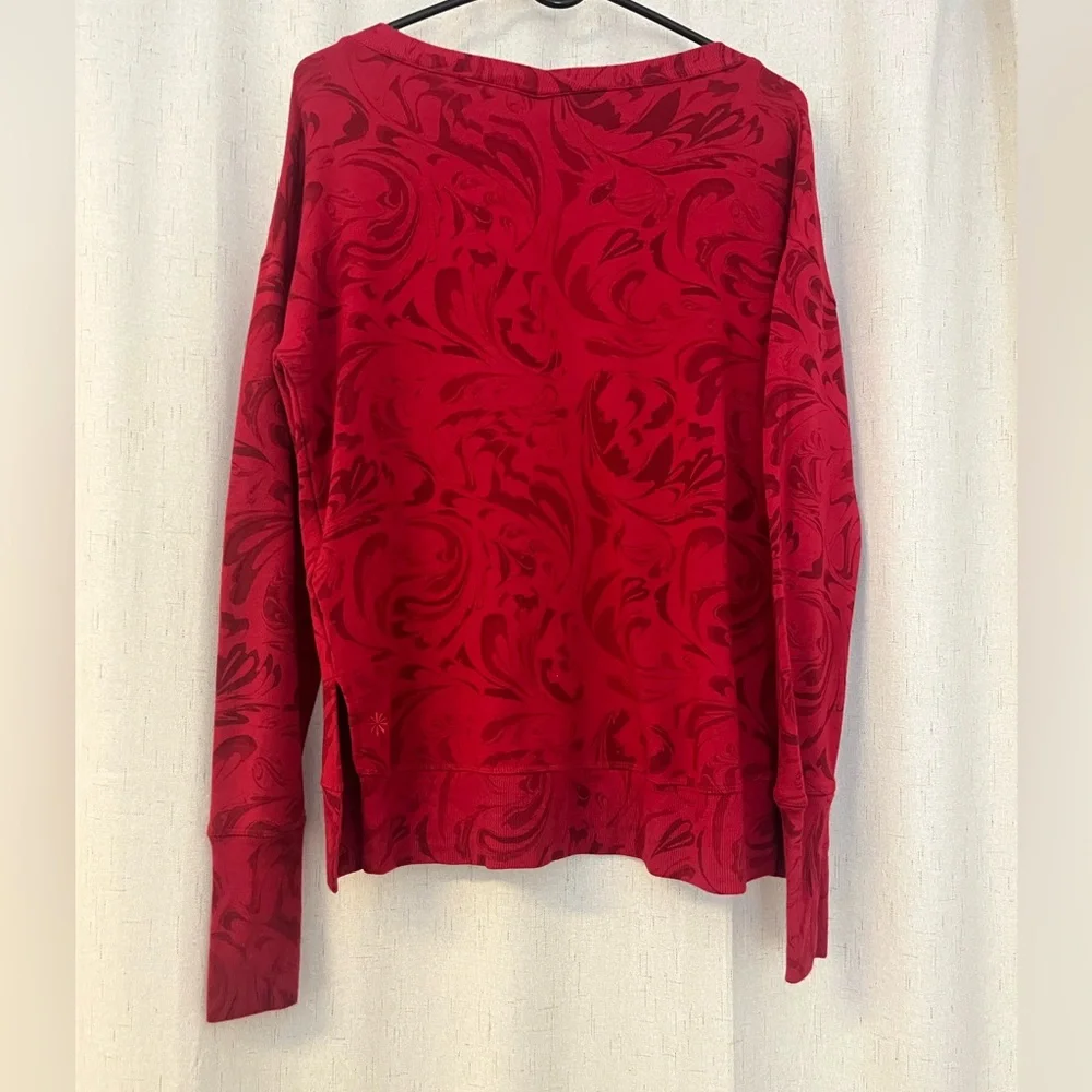 Athleta Textured V-Neck Long Sleeve Top in Deep Red Fits like Small - Picture 7 of 10